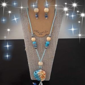 Meet your Posher, Mirta